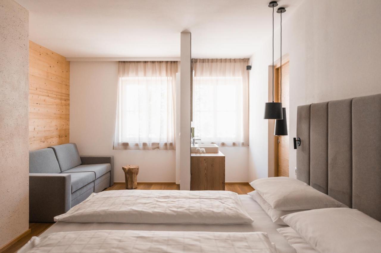 Hotel Gasthof Jochele Falzes Exterior foto