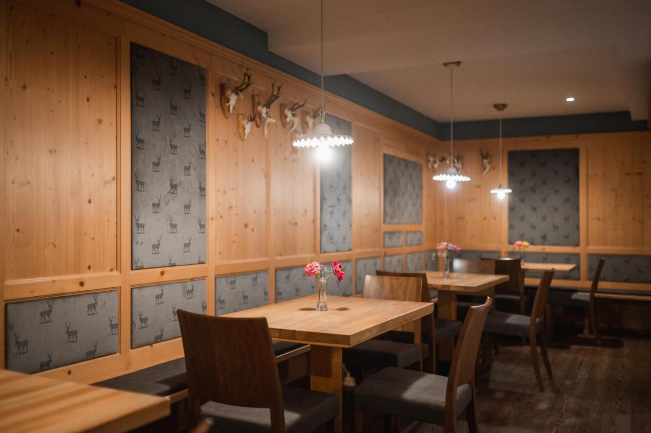 Hotel Gasthof Jochele Falzes Exterior foto