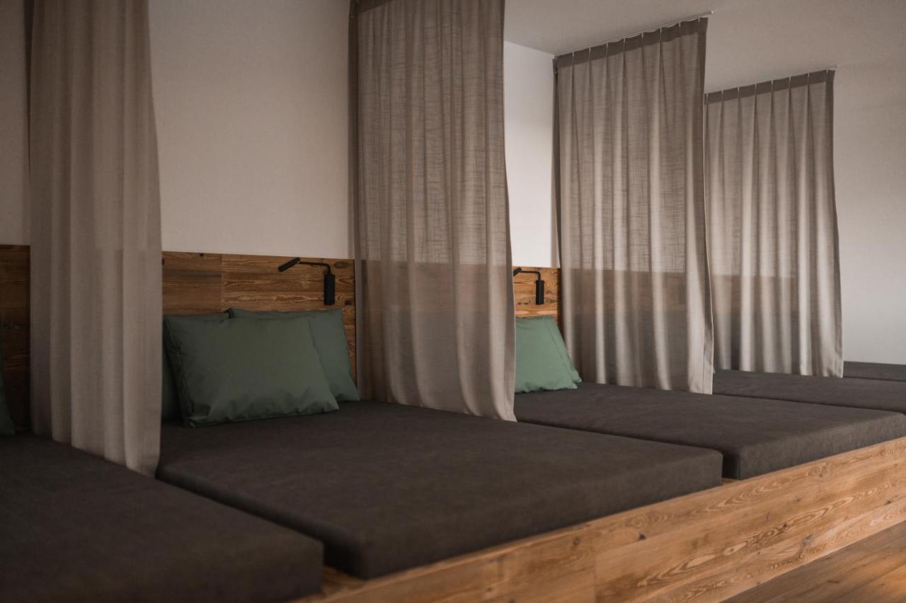 Hotel Gasthof Jochele Falzes Exterior foto