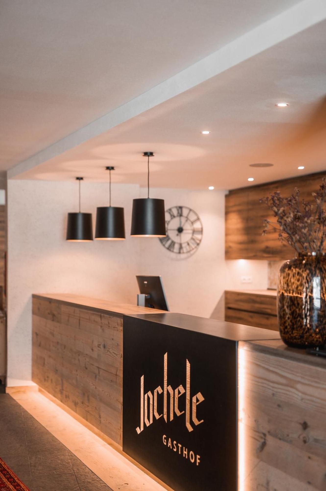 Hotel Gasthof Jochele Falzes Exterior foto