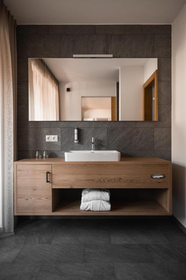 Hotel Gasthof Jochele Falzes Exterior foto